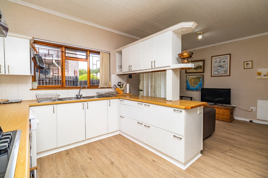 4 Bedroom Property for Sale in The Island Western Cape